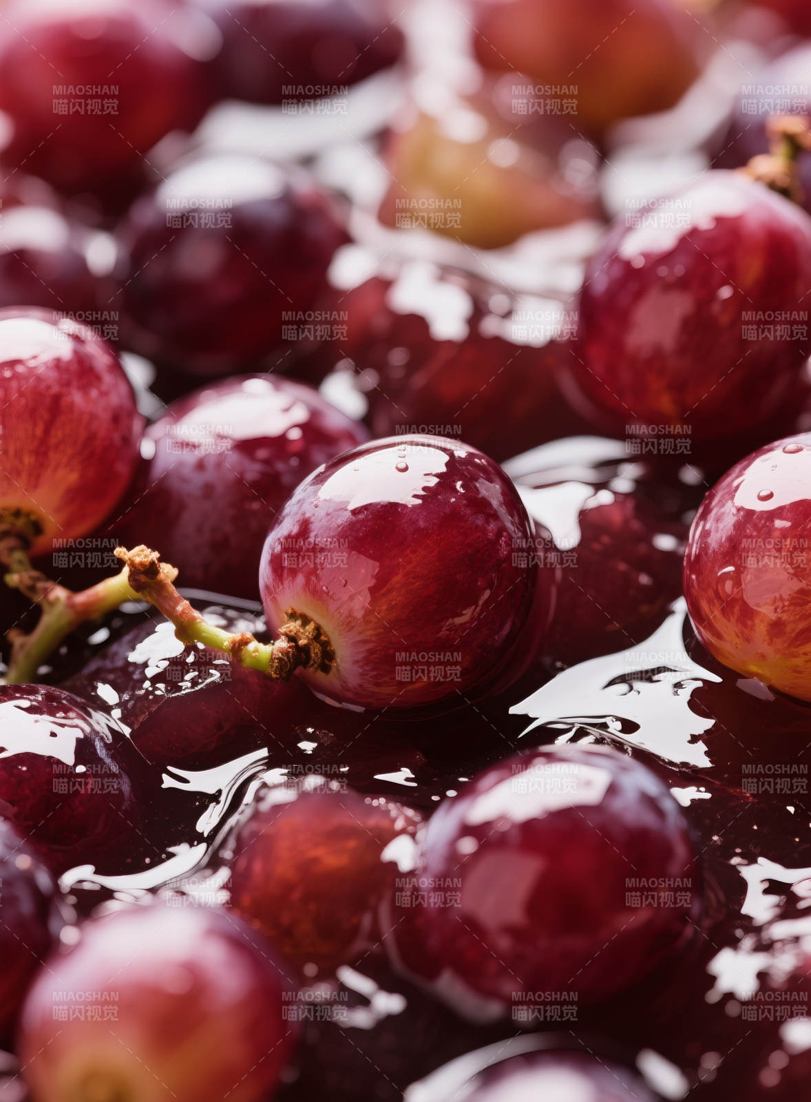 红葡萄与葡萄果酱图片