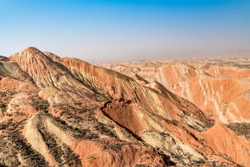 彩虹山的壮丽景色图片