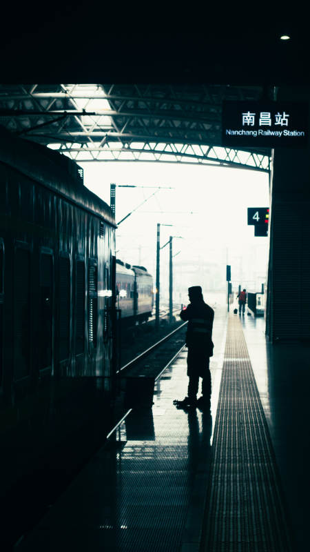 南昌站的早晨图片