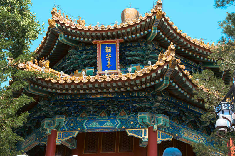 古建筑与蓝天图片