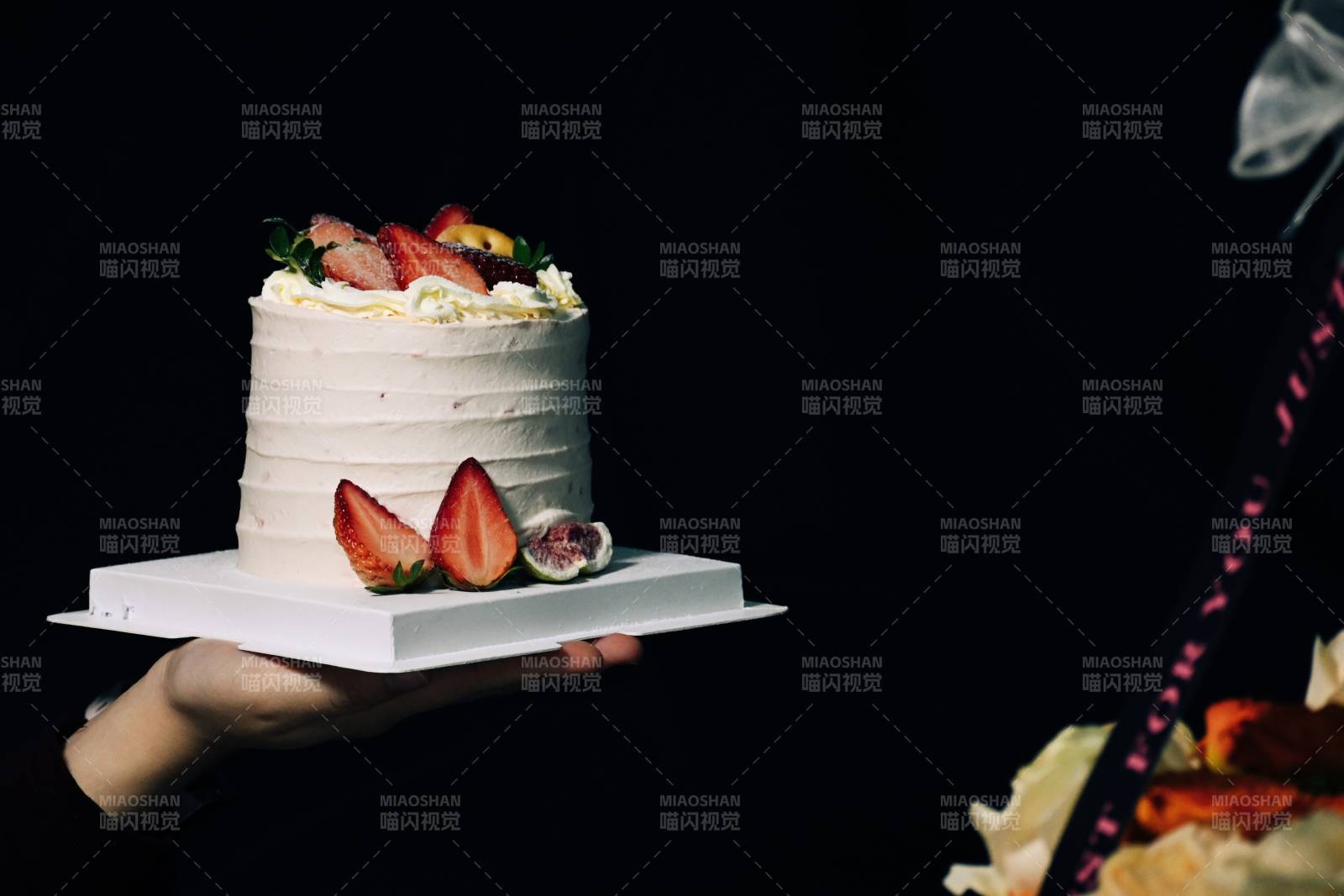 草莓奶油蛋糕图片