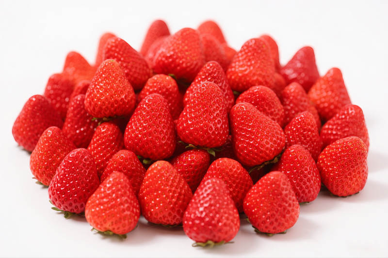 鲜红草莓堆图片