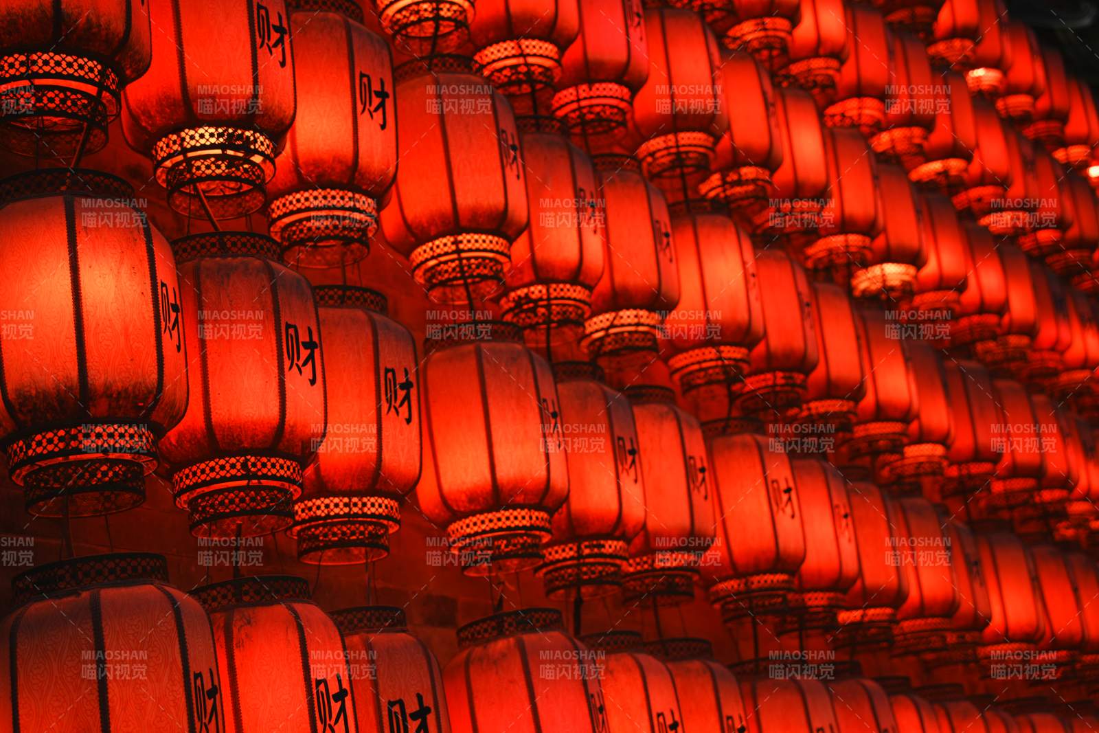 红灯笼的海洋图片