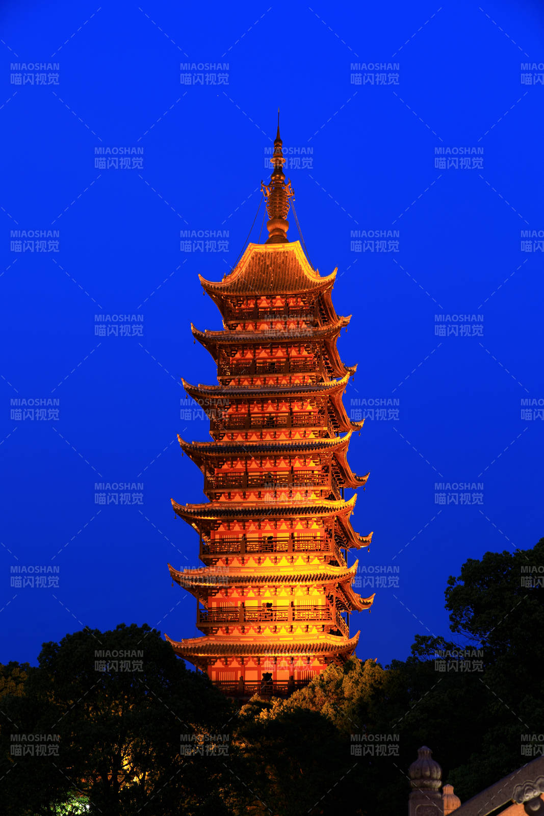 常熟方塔夜景图片