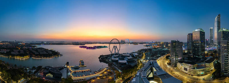 苏州金鸡湖城市黄昏全景图图片