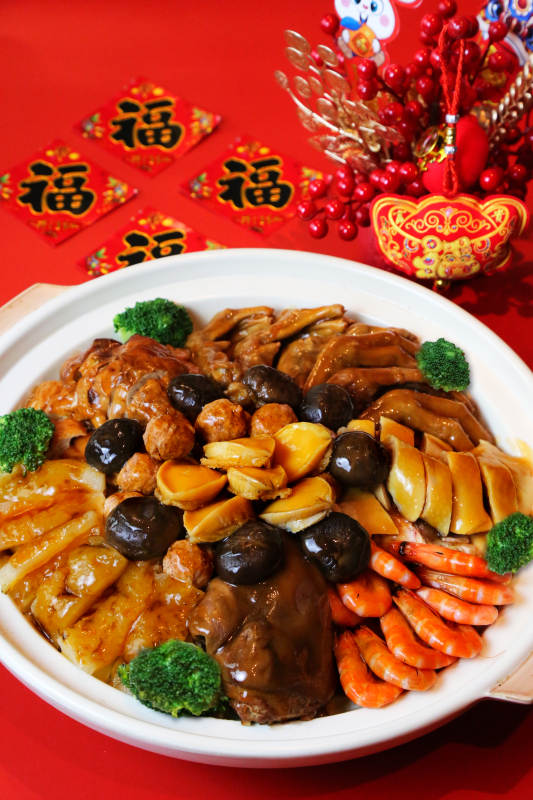 年夜饭大盆菜图片