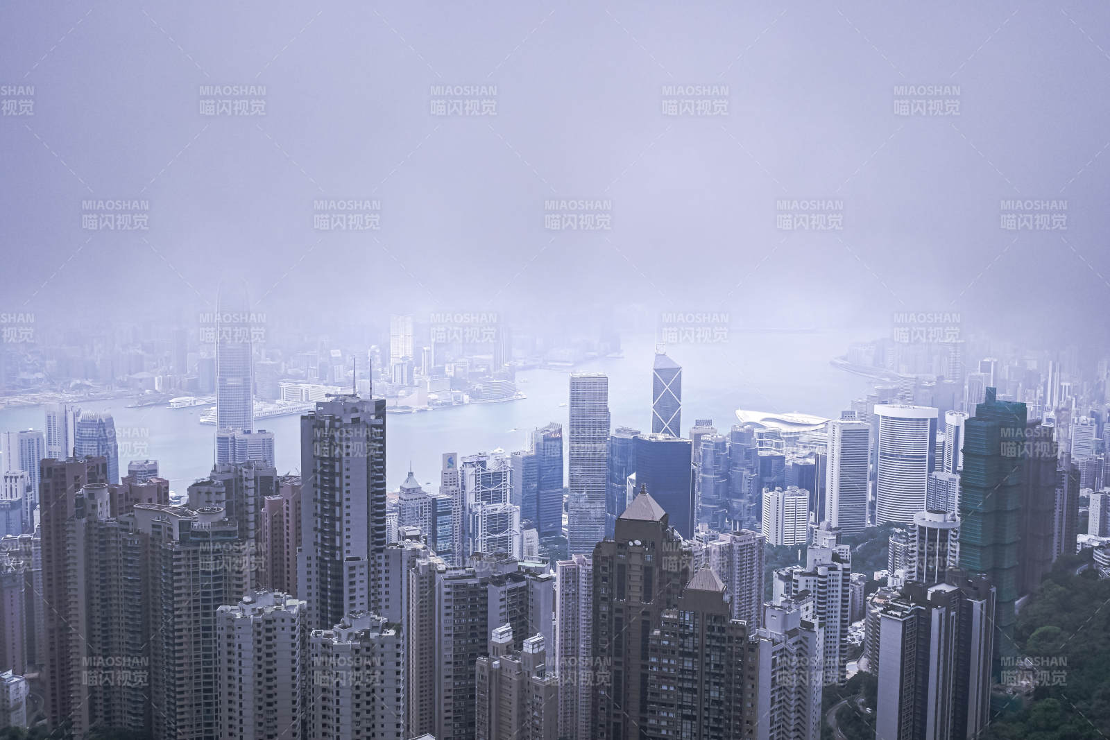 香港维港雾景图片