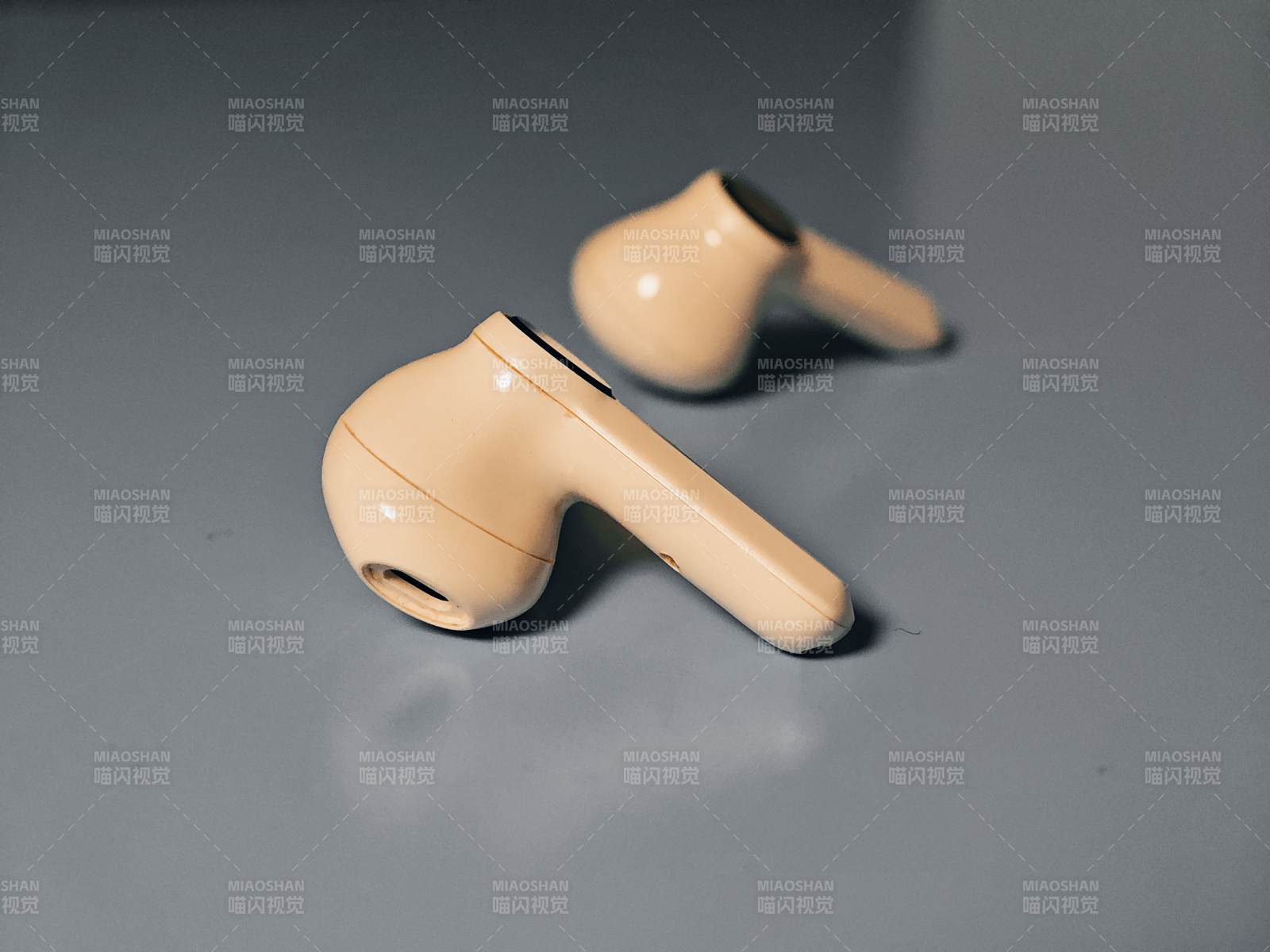 无线耳机静物图图片