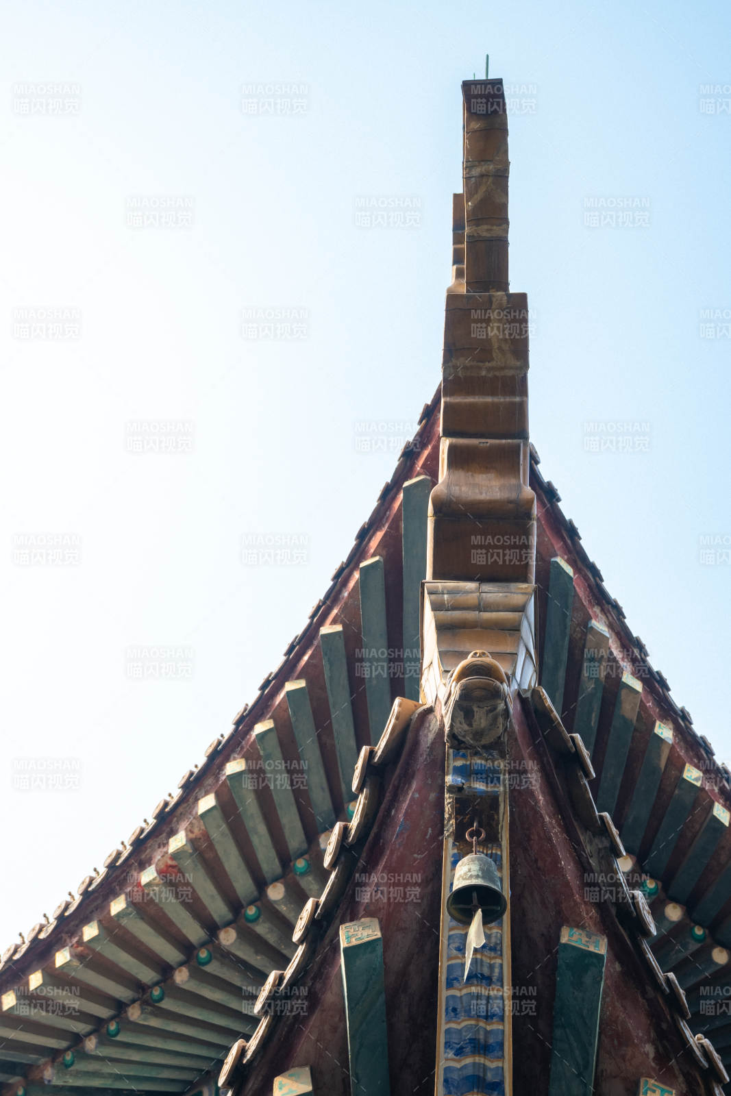 古建筑屋檐特写图片