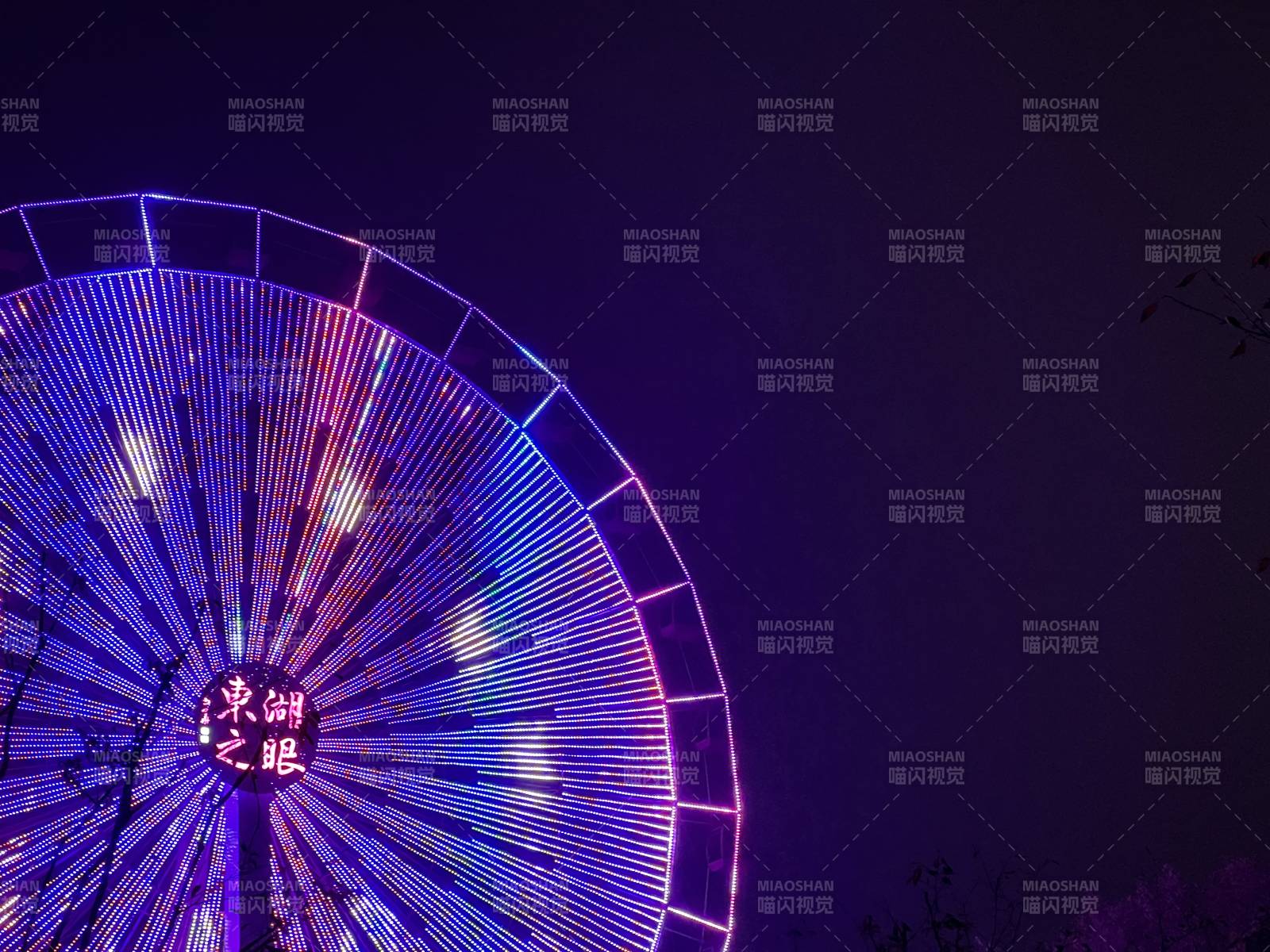 摩天轮夜景图片