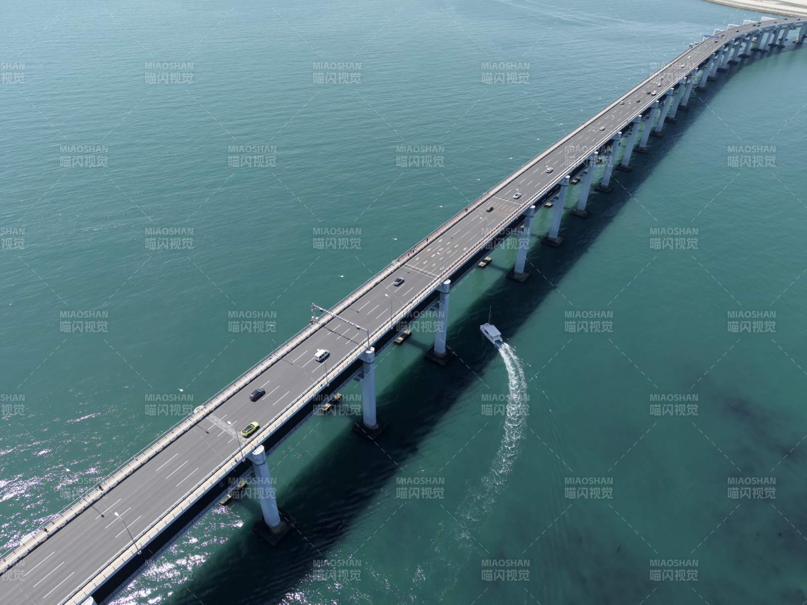 跨海大桥航拍图图片