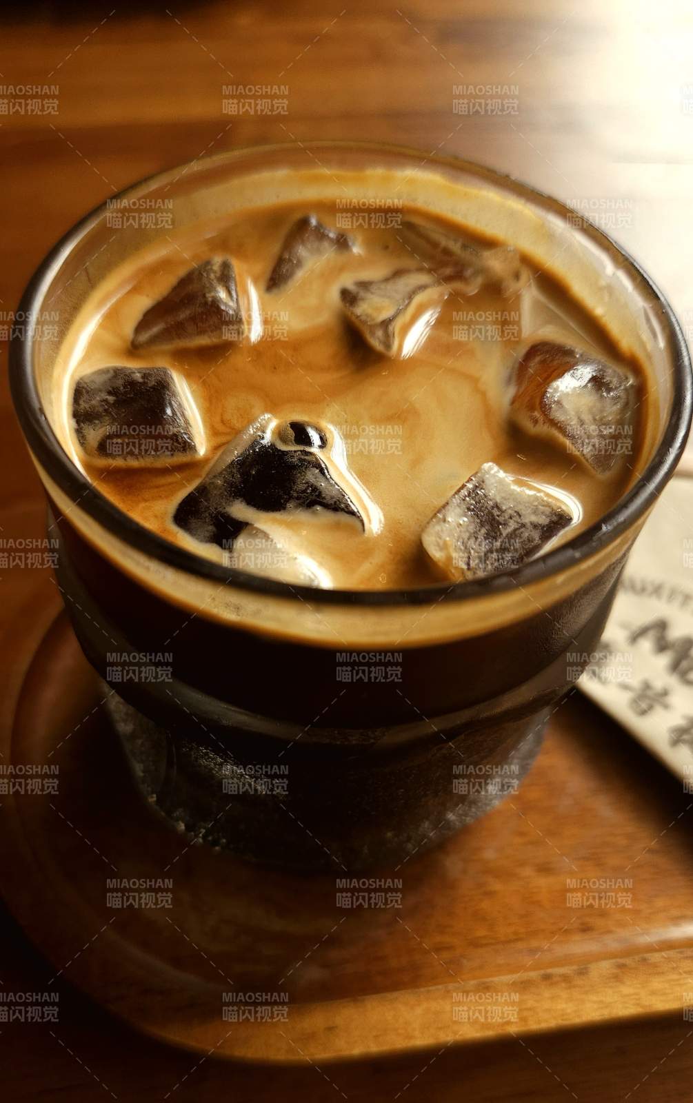 冰咖啡特写图片