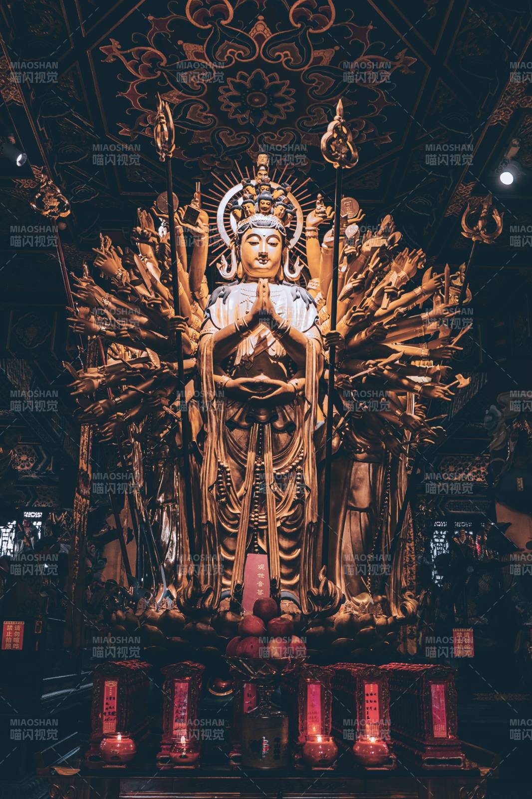 千手观音雕像图片