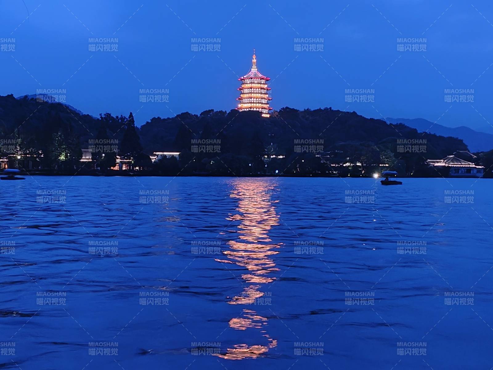 西湖夜景图片