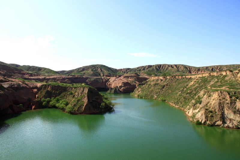 碧水青山图图片