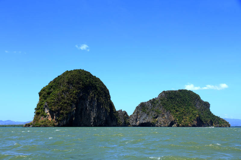 碧海蓝天 双岛屹立图片