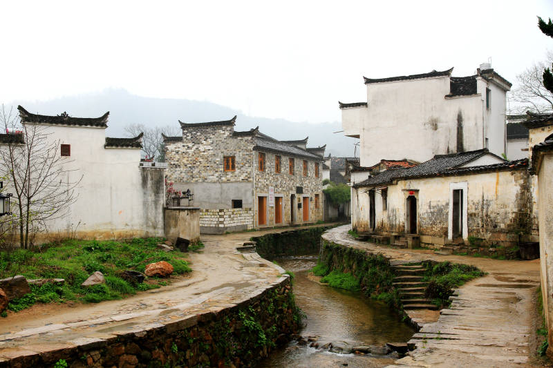 古村水道静谧图图片