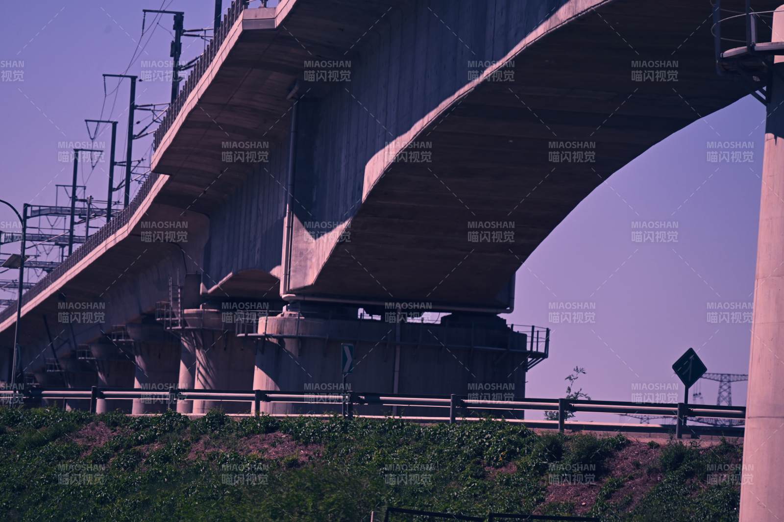 高架桥下的风景图片