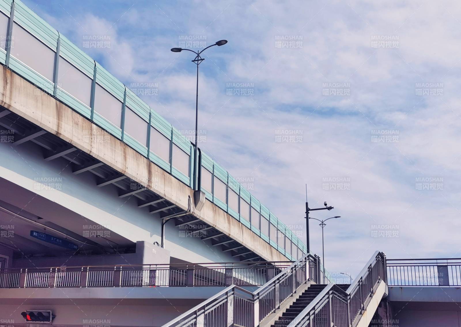 高架桥与楼梯图片
