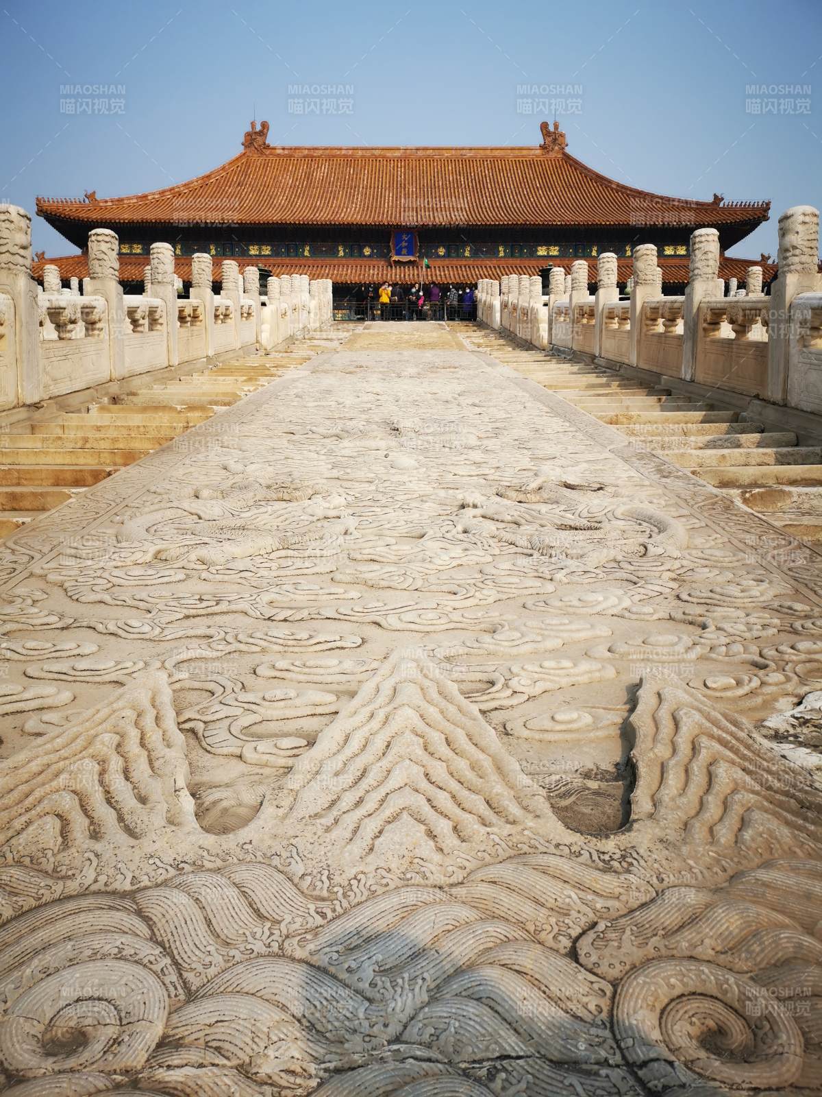 故宫龙纹石雕大道图片