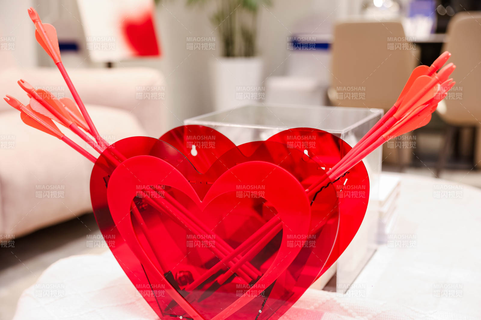 红心穿箭装饰品图片