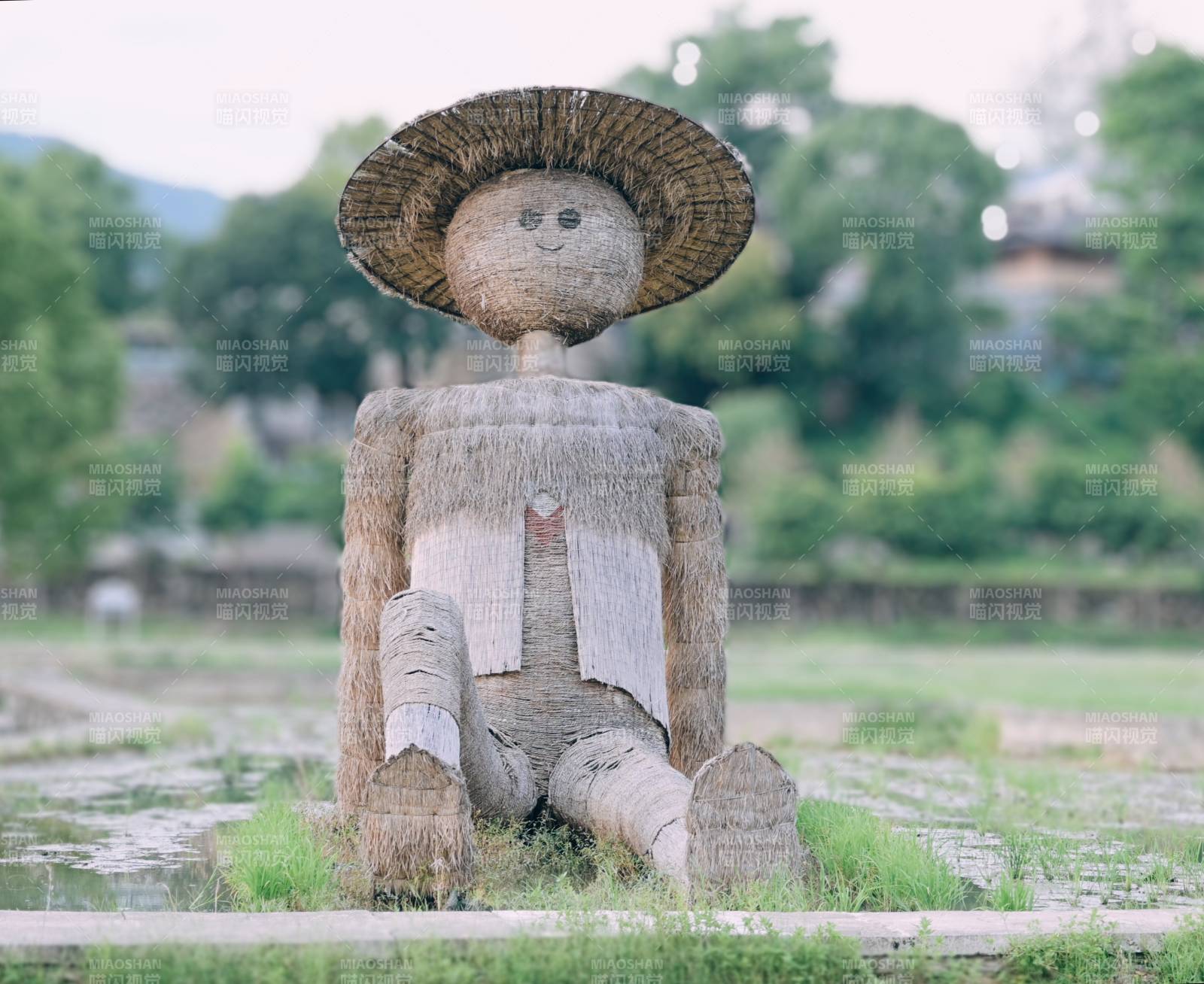 稻草人守望者图片