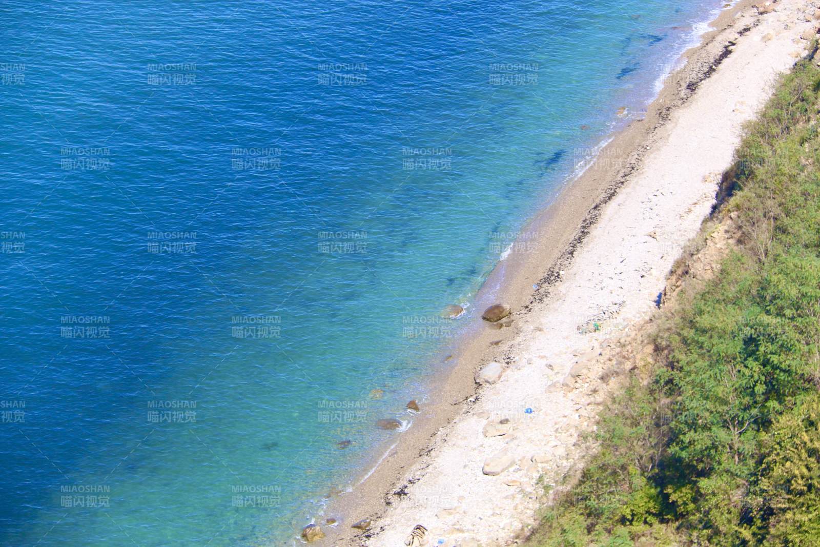 海岸线图片
