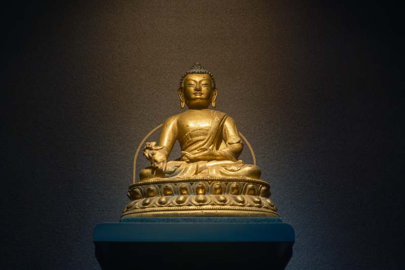 兰州市博物馆 明代 铜鎏金佛造像图片