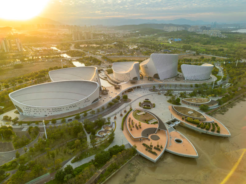 日落时分的福州海峡文化艺术中心图片