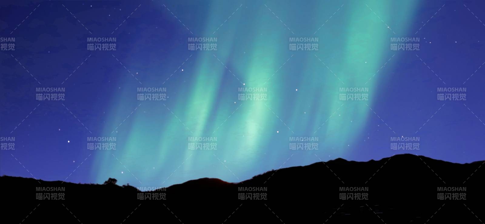 极光夜空的山脉图片