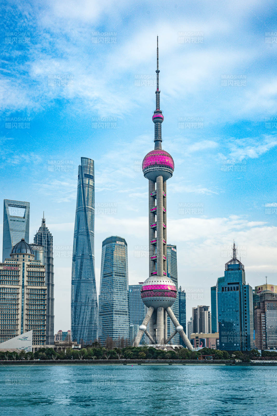 上海天际线与东方明珠图片