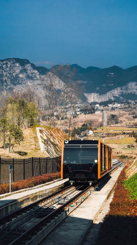 恩施大峡谷小火车图片