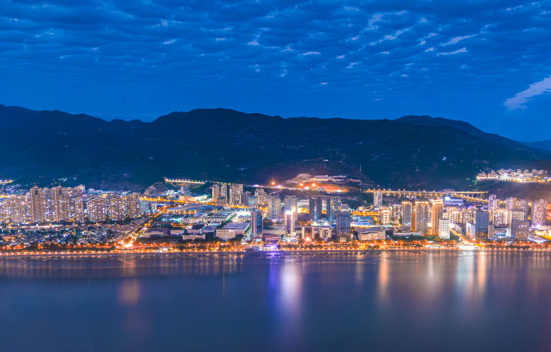 夜色下的福州三江口图片