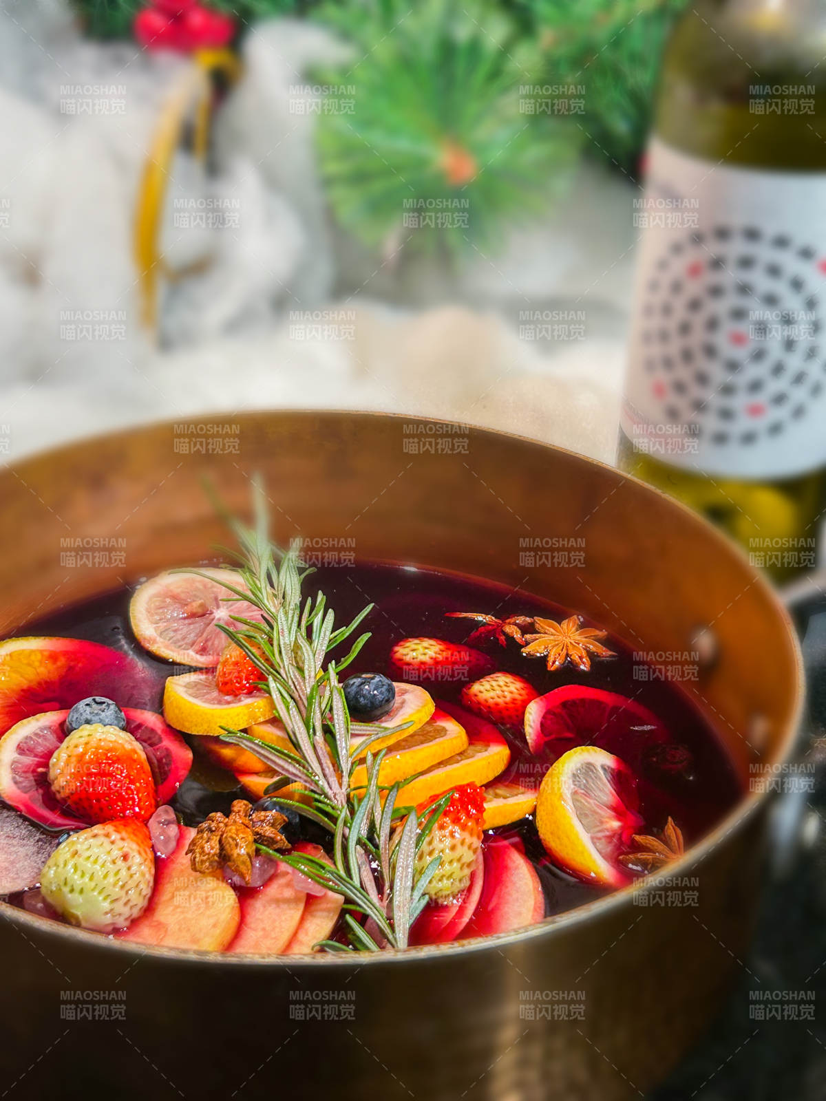 冬季热红酒水果锅图片