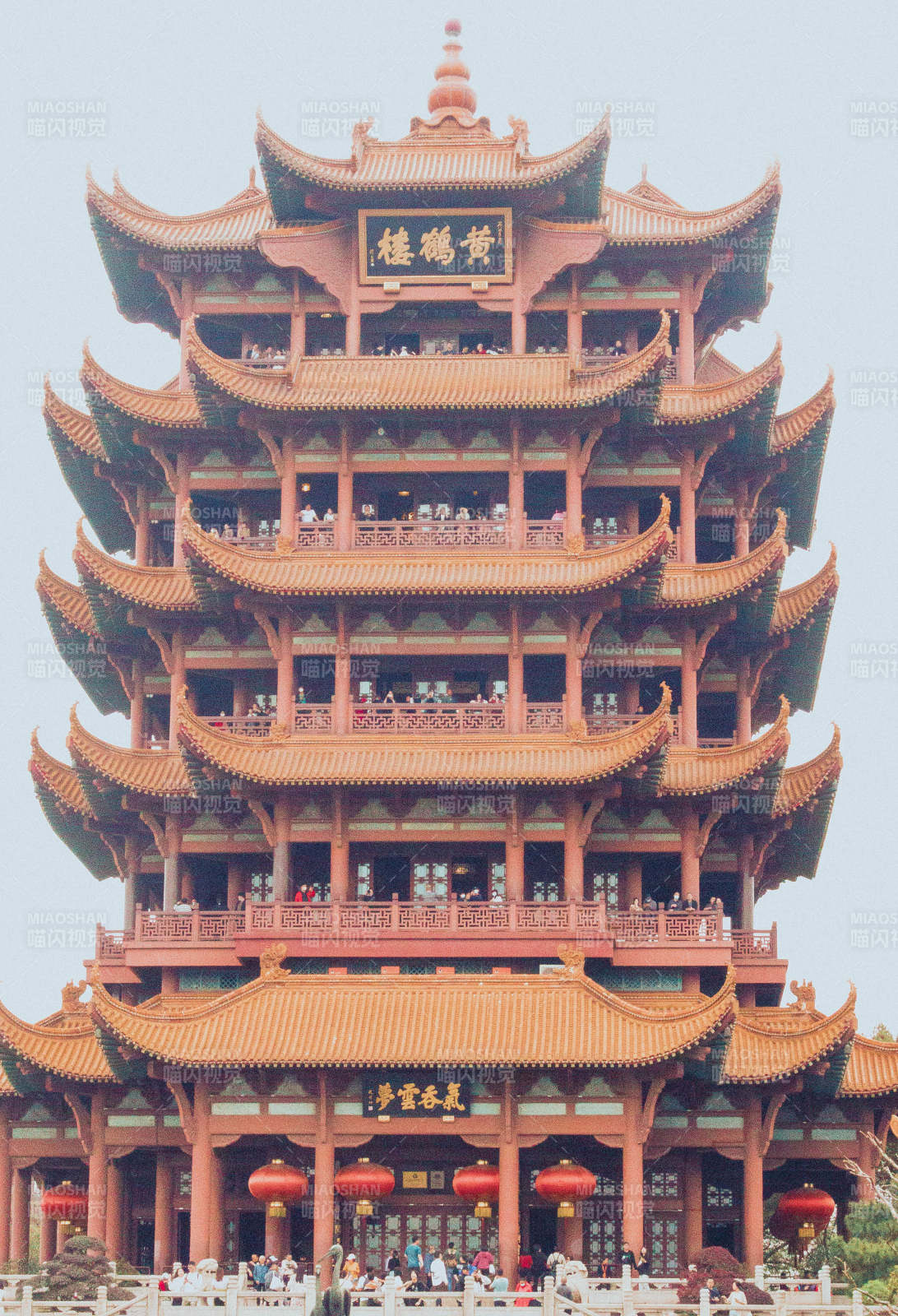 黄鹤楼的宏伟建筑图片