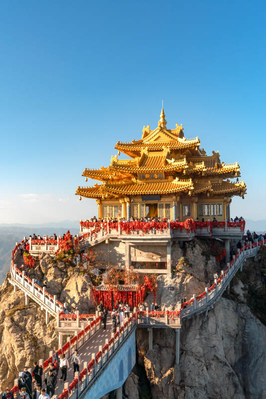 金顶古刹迎客来图片