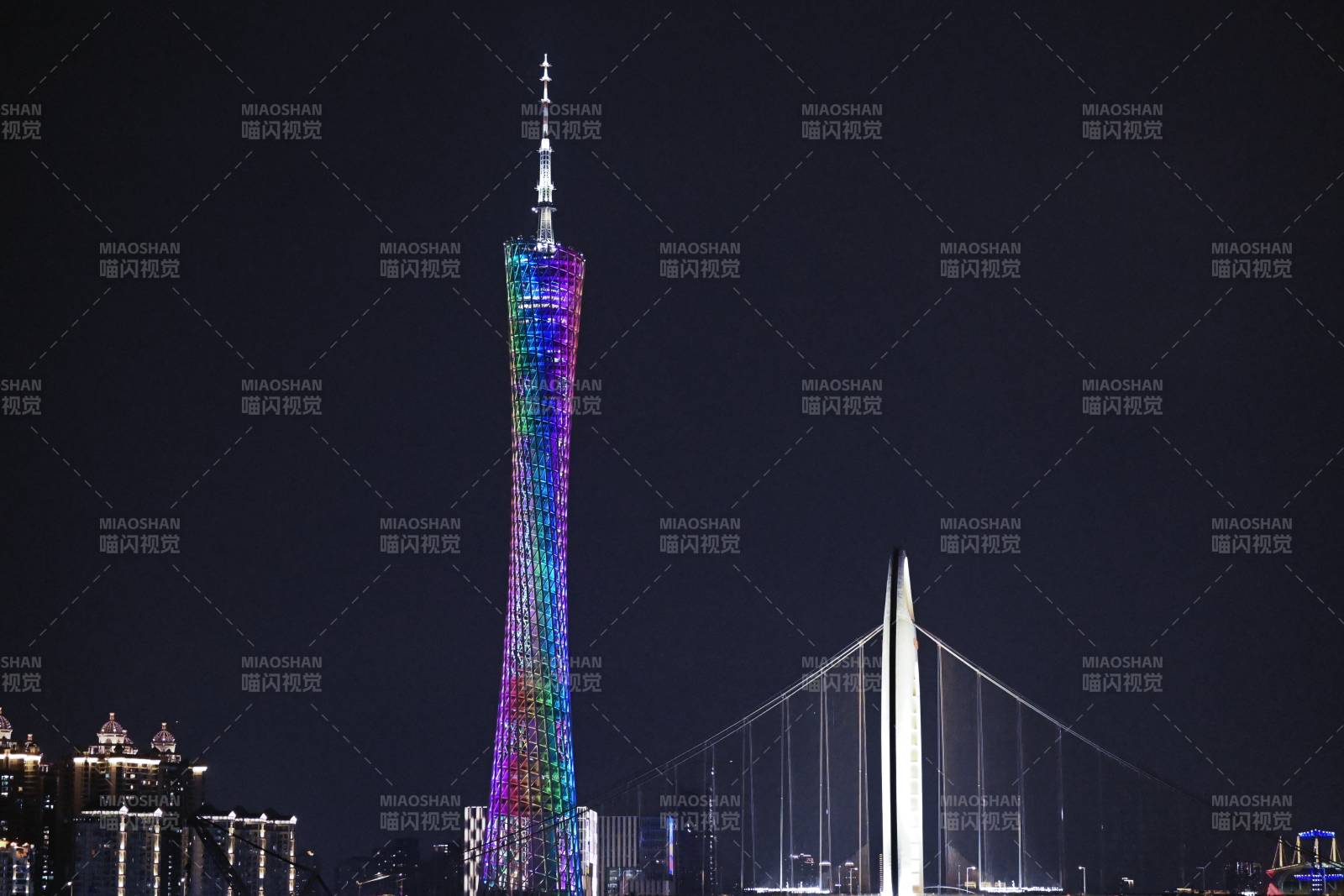 广州塔夜景灯光秀图片