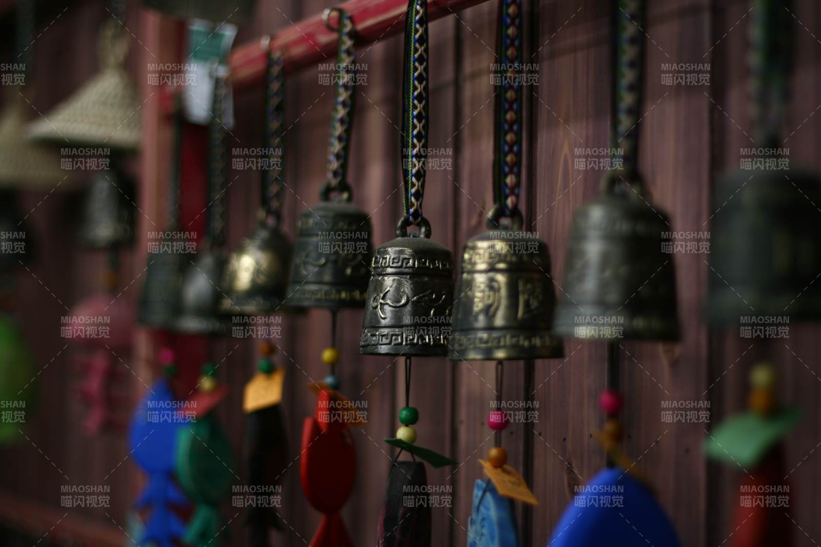 风铃挂饰 色彩斑斓图片