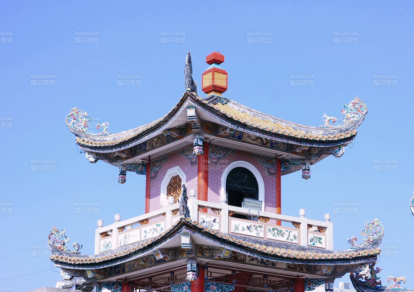 传统中式建筑特写图片