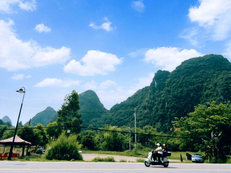 广西的青山绿水 晴空万里图片