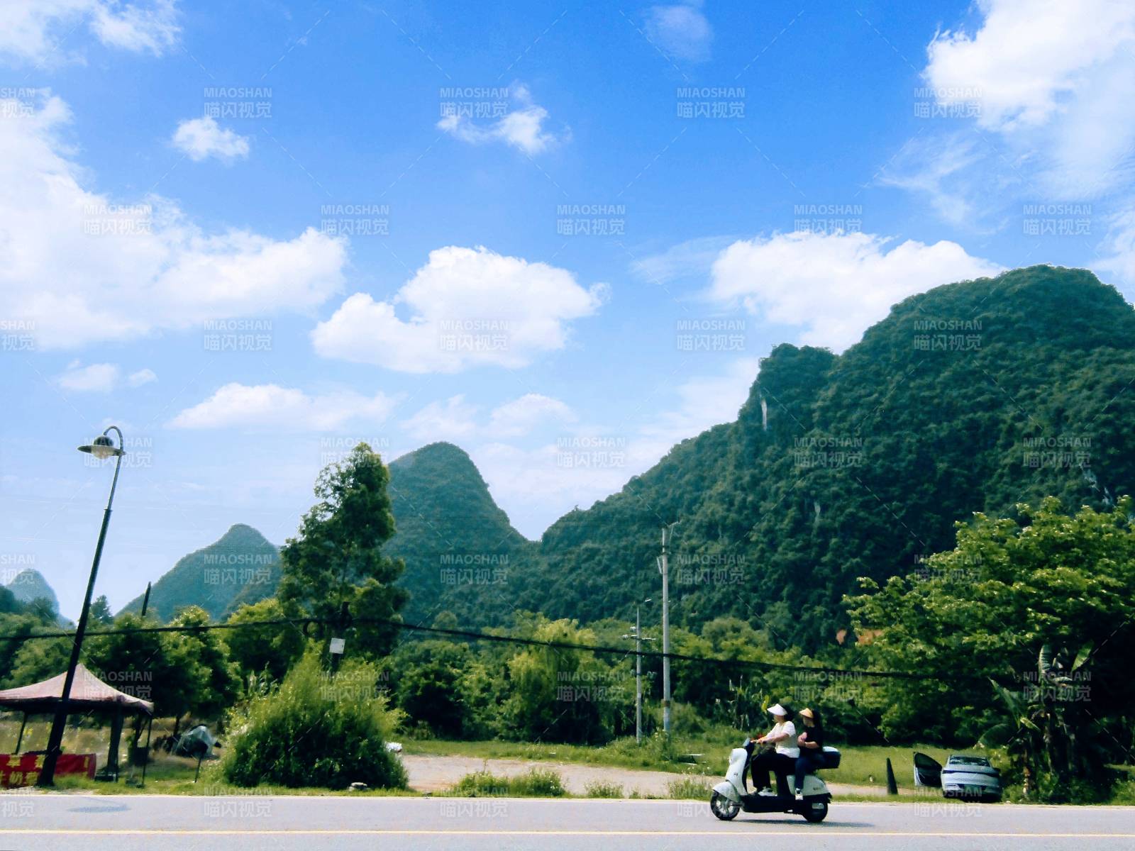 广西的青山绿水 晴空万里图片