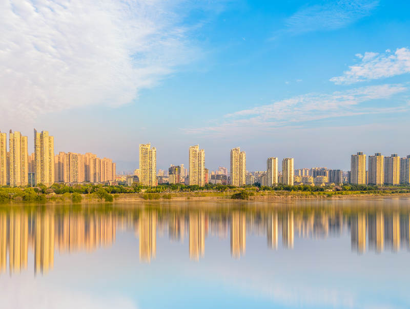 福州乌龙江建筑倒影美景图片