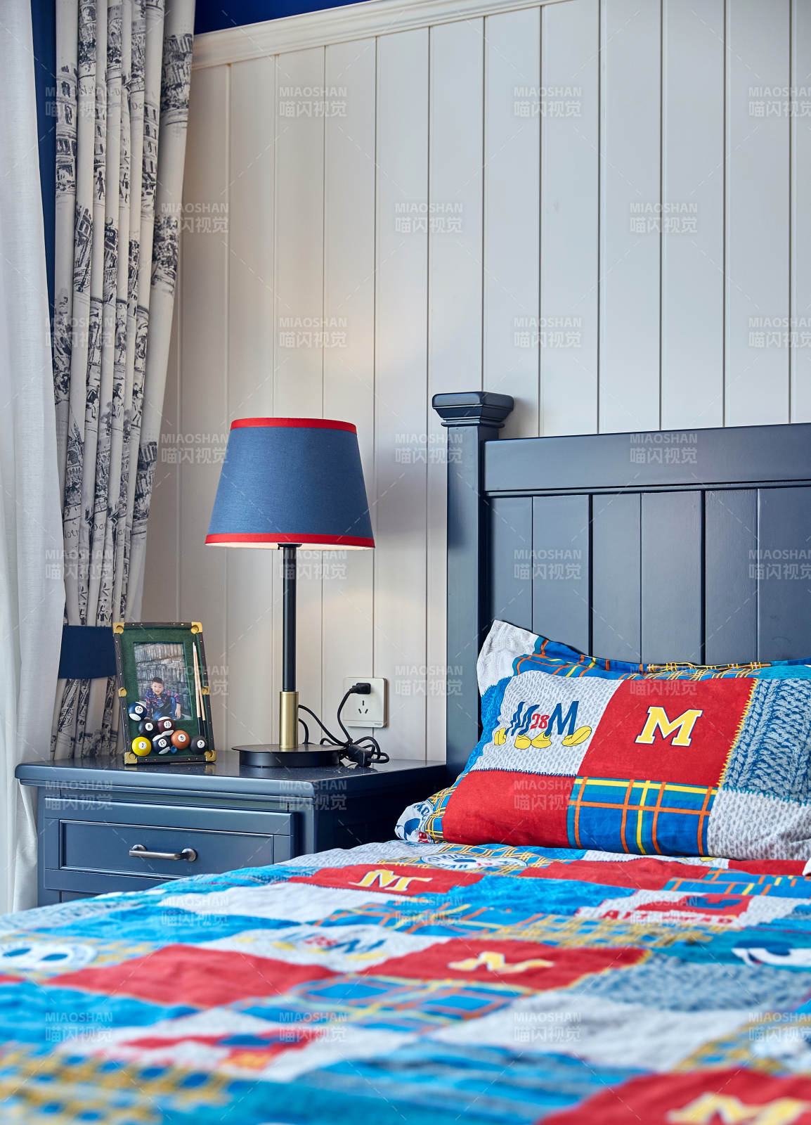 温馨儿童房装饰细节图片