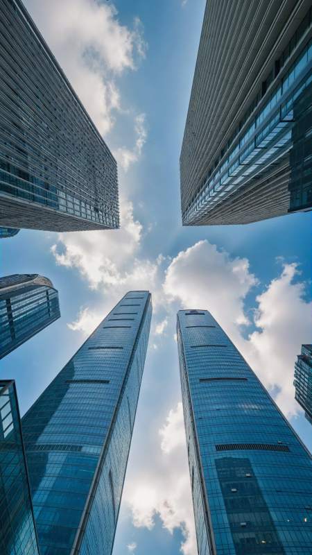 高楼林立 蓝天白云图片