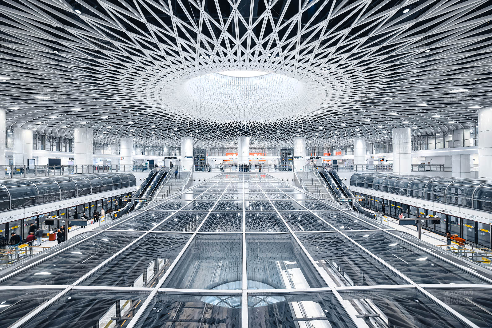 深圳岗厦北地铁站图片