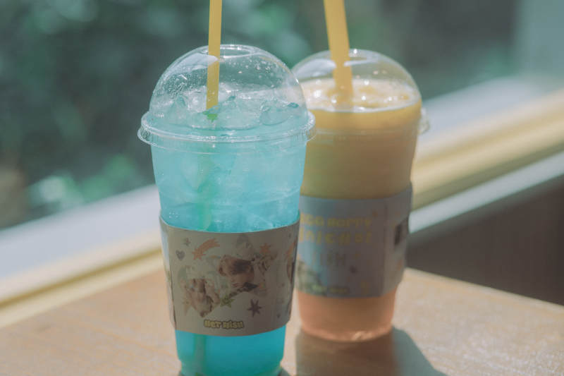 夏日清凉饮品特写图片