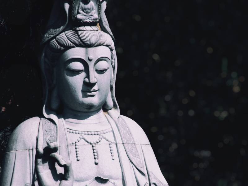 静谧佛像 心灵之光图片