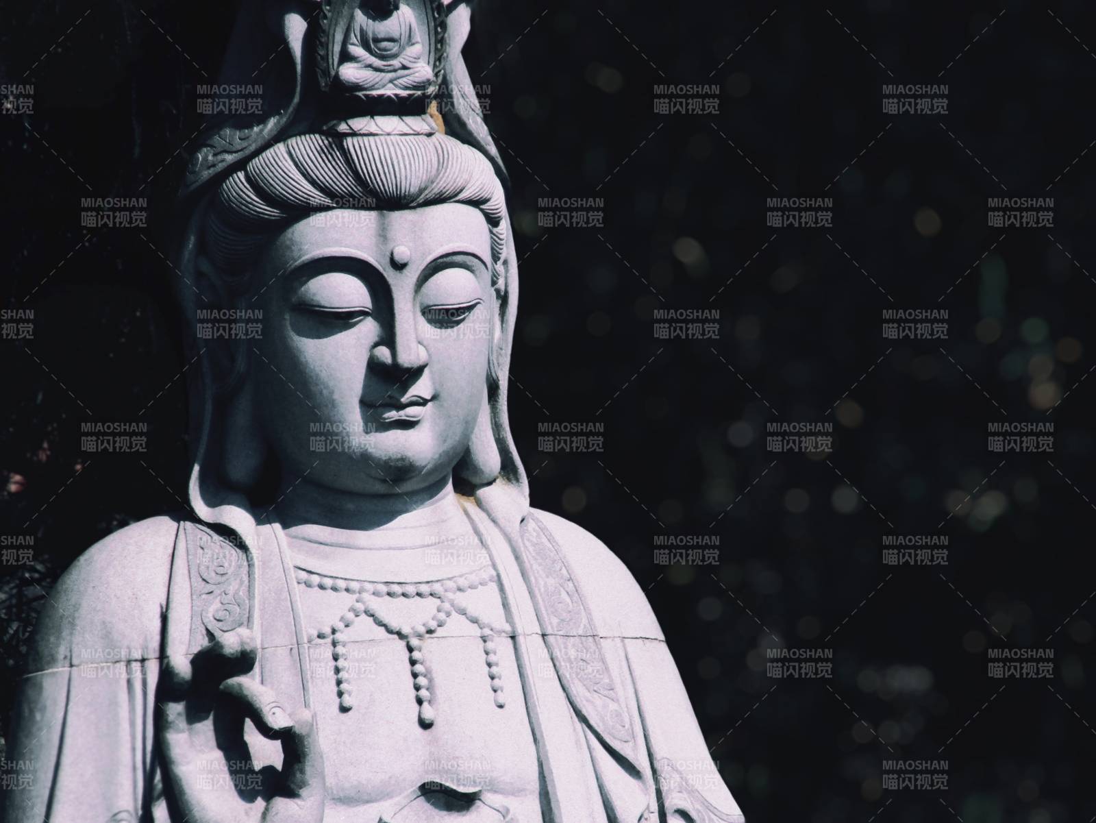 静谧佛像 心灵之光图片