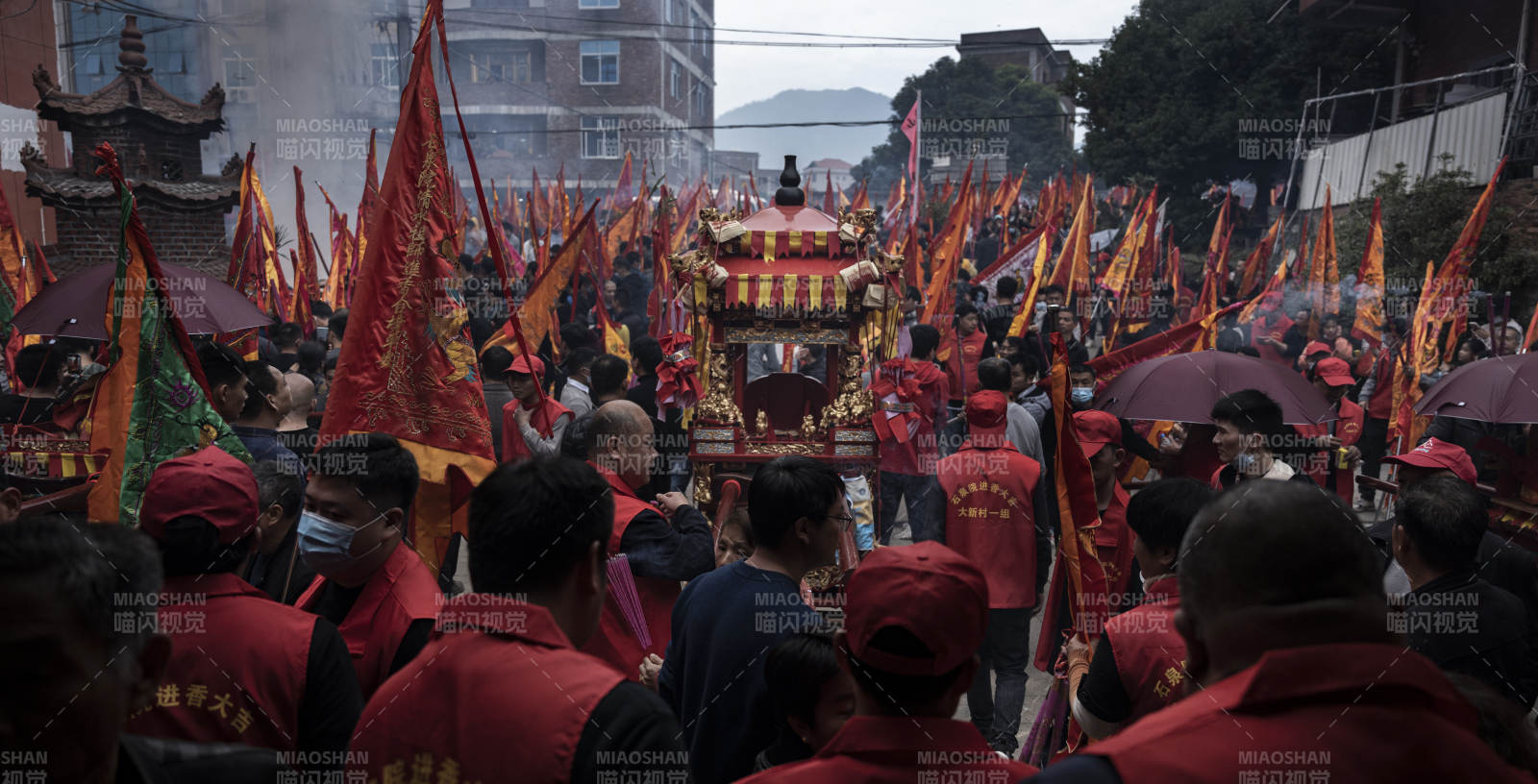 传统节日游行庆典图片