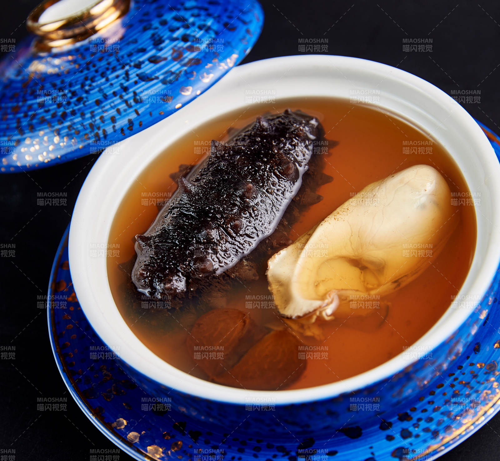 海参鲍鱼炖汤图片